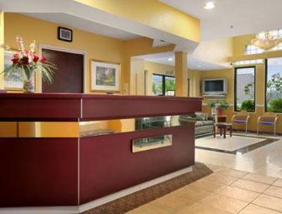 фото отеля Microtel Inn Lake Norman Cornelius