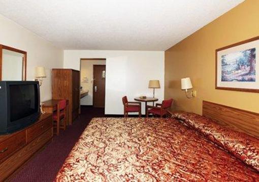 фото отеля Econo Lodge Merrill