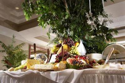 фото отеля Four Points by Sheraton St. Catharines Niagara Suites