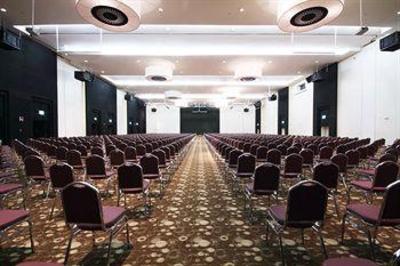 фото отеля Centra Government Complex Hotel & Convention Centre