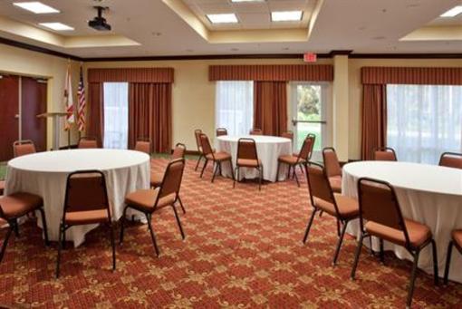 фото отеля Holiday Inn Express Hotel & Suites Spring Hill