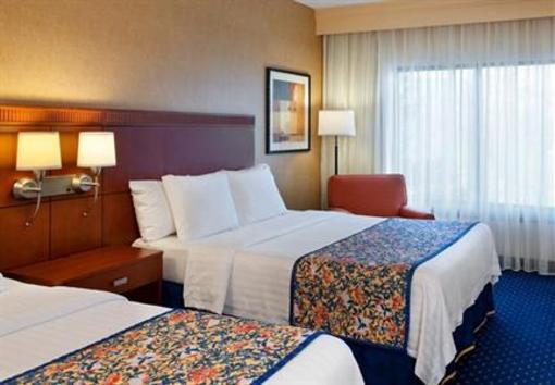 фото отеля Courtyard Hotel North Arlington Heights