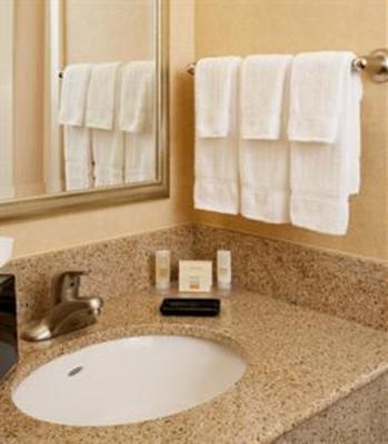 фото отеля Courtyard Hotel North Arlington Heights
