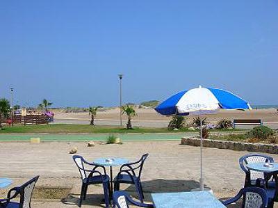 фото отеля Hotel Le Neptune Saint-Pierre-la-Mer
