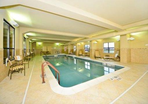 фото отеля Comfort Inn & Suites adj to Akwesasne Mohawk Casino