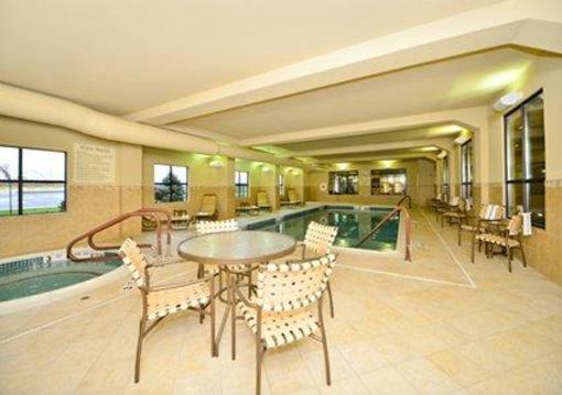фото отеля Comfort Inn & Suites adj to Akwesasne Mohawk Casino