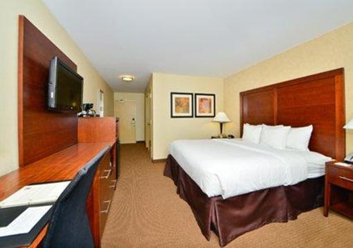 фото отеля Comfort Inn & Suites adj to Akwesasne Mohawk Casino