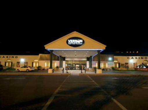 фото отеля Vernon Downs Hotel