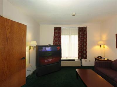 фото отеля Vernon Downs Hotel