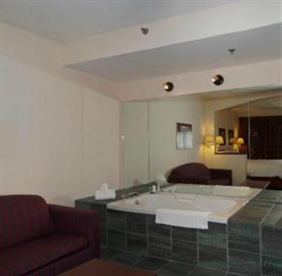 фото отеля Vernon Downs Hotel