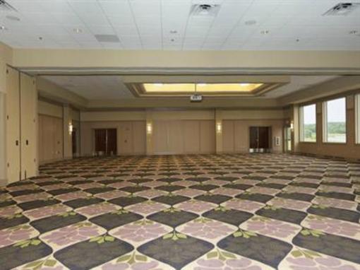 фото отеля Vernon Downs Hotel