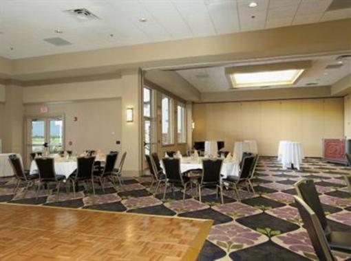 фото отеля Vernon Downs Hotel