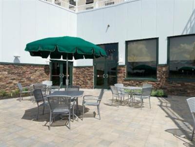 фото отеля Vernon Downs Hotel