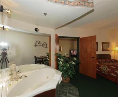 фото отеля Vernon Downs Hotel