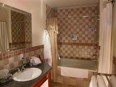 фото отеля Auberge du Carre St Louis Hotel Montreal