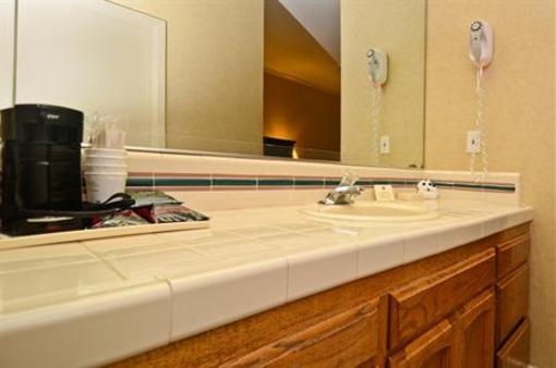 фото отеля Best Western Plus All Suites Inn