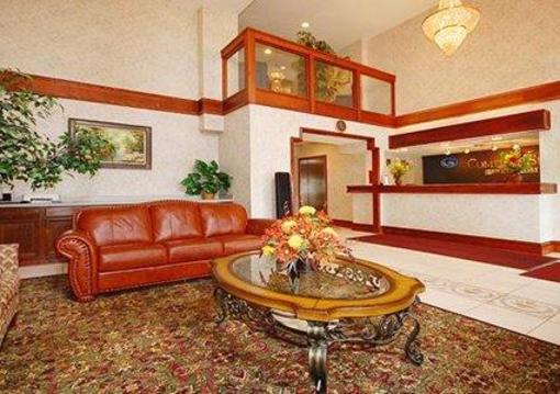 фото отеля Comfort Suites Lansing