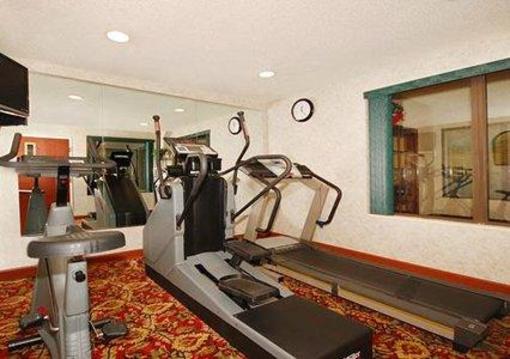 фото отеля Comfort Suites Lansing