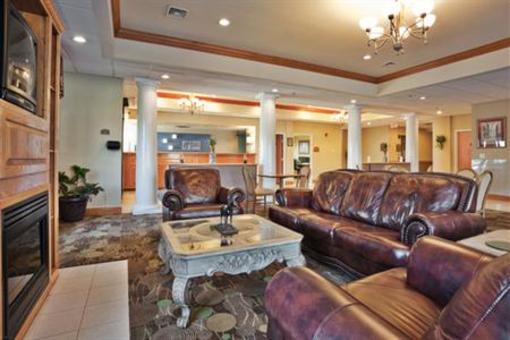 фото отеля Holiday Inn Express Hotels And Suites Albermarle