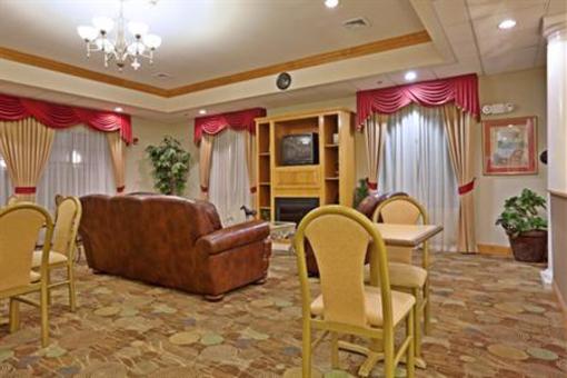 фото отеля Holiday Inn Express Hotels And Suites Albermarle