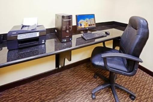 фото отеля Holiday Inn Express Hotel & Suites Eastland