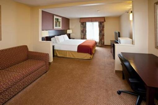 фото отеля Holiday Inn Express Cloverdale
