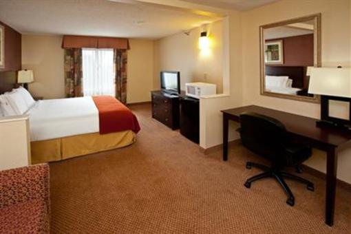 фото отеля Holiday Inn Express Cloverdale