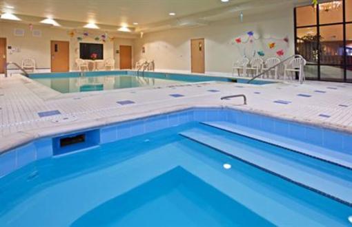 фото отеля Holiday Inn Express Cloverdale