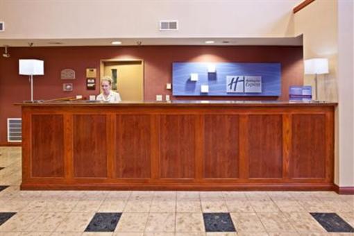 фото отеля Holiday Inn Express Cloverdale