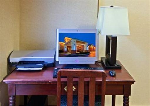 фото отеля Holiday Inn Express Cloverdale