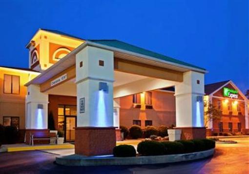фото отеля Holiday Inn Express Cloverdale