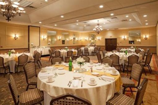 фото отеля Holiday Inn Auburn-Finger Lakes Region