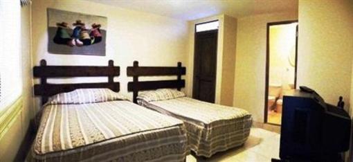 фото отеля Hostal Pukara Lima