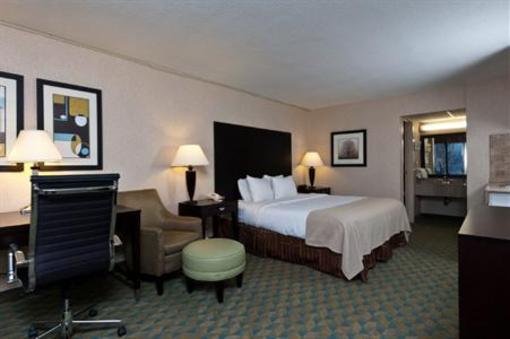фото отеля Best Western Plus Lake Guntersville Hotel