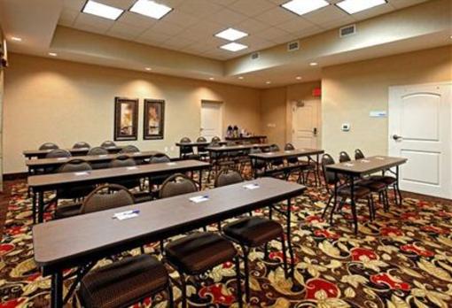 фото отеля Holiday Inn Express Hotel & Suites Crestview