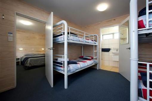 фото отеля Christchurch Top 10 Holiday Park