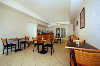 фото отеля Comfort Suites Tulare