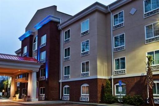 фото отеля Holiday Inn Express Hotel & Suites Savannah-Midtown