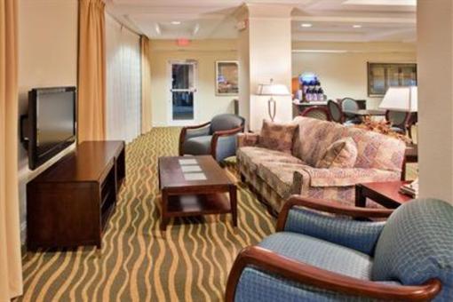 фото отеля Holiday Inn Express Hotel & Suites Savannah-Midtown