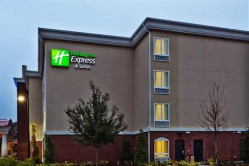 фото отеля Holiday Inn Express Hotel & Suites Savannah-Midtown