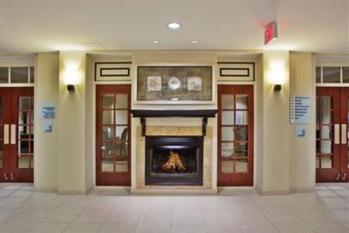 фото отеля Holiday Inn Express Hotel & Suites Savannah-Midtown