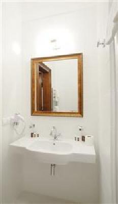 фото отеля George Hotel Lviv