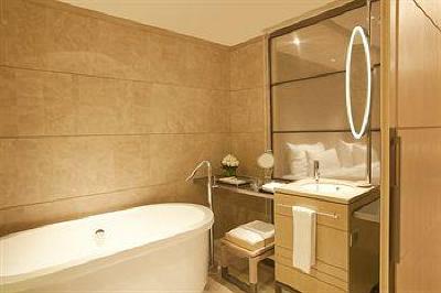 фото отеля Hotel Nikko Saigon