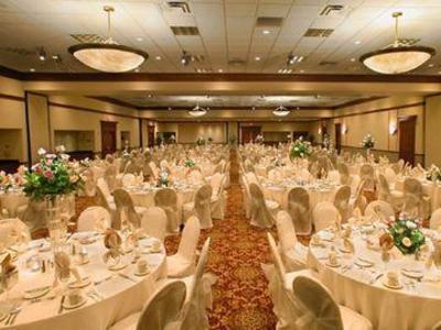 фото отеля Doubletree Hotel Dearborn Detroit