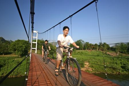 фото отеля Hintok River Camp Sai Yok