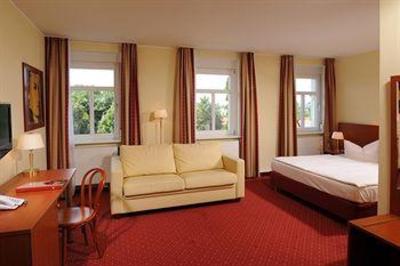 фото отеля Azimut Hotel Dresden
