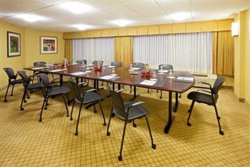 фото отеля Crowne Plaza Hotel Englewood
