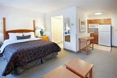 фото отеля Staybridge Suites Austin Arboretum