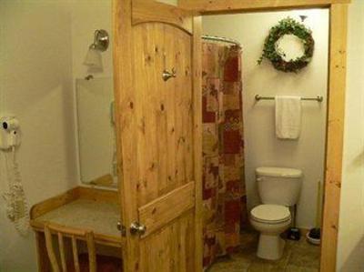фото отеля Historic Tamarack Lodge & Cabins