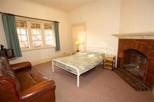фото отеля Newcastle Beach YHA